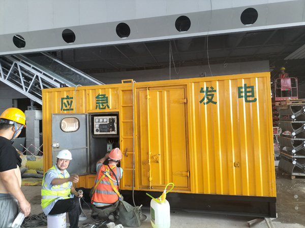 贵德怎样判断空气滤清器是否需要更换？